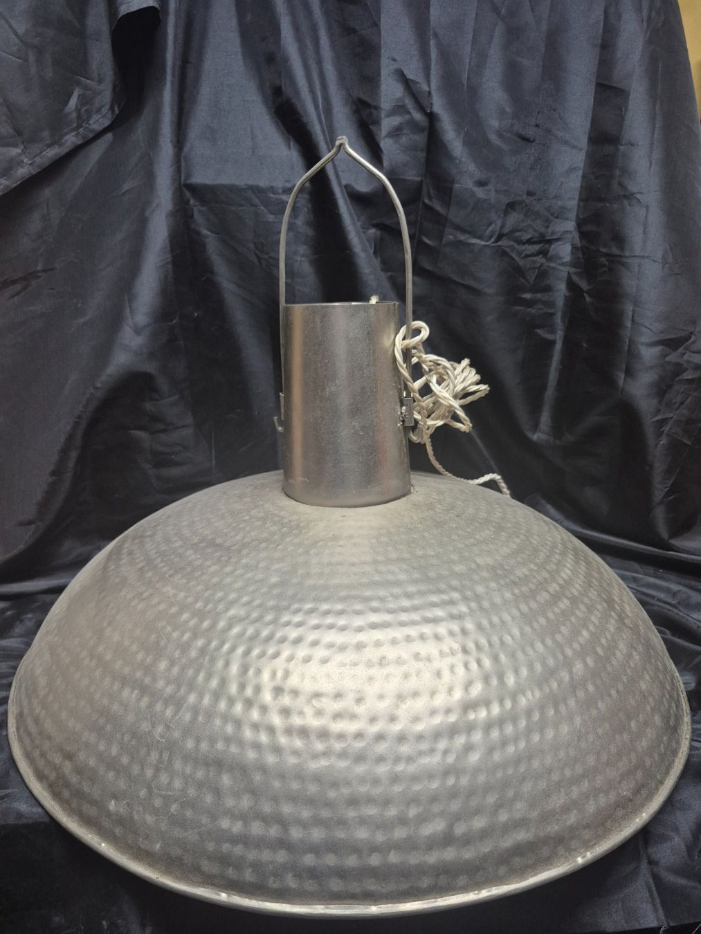 Lampen: Alte restaurierte Fabriklampe – Gebraucht aus Emmen von Mica64