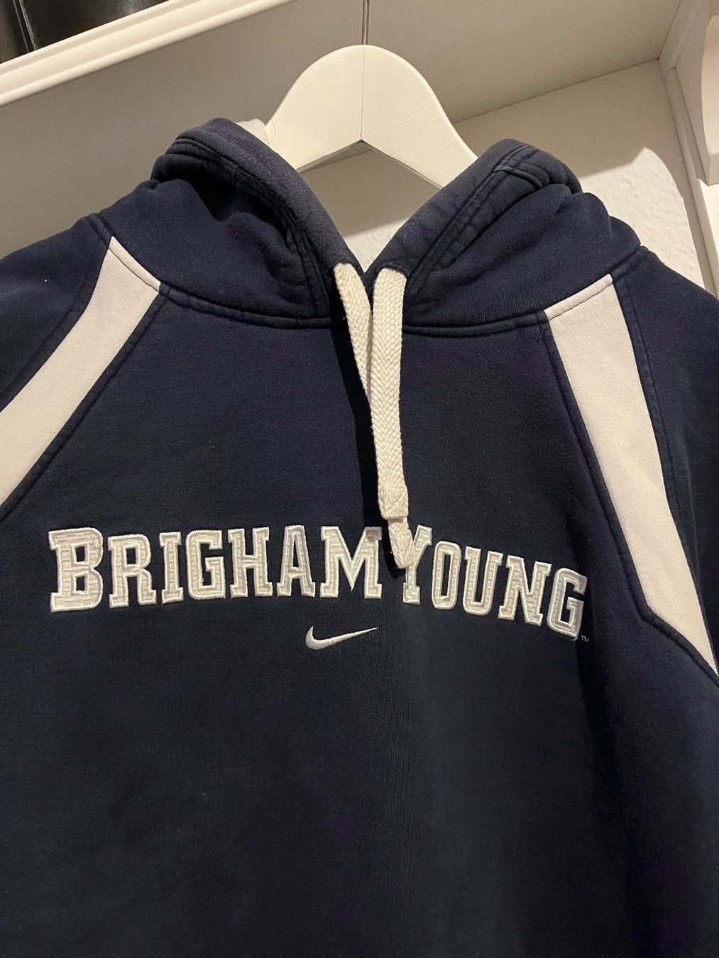 Nike Pullover & Sweatshirts: Nike Hoodie Grösse XL – Gebraucht aus Winterthur von buyerricard 1