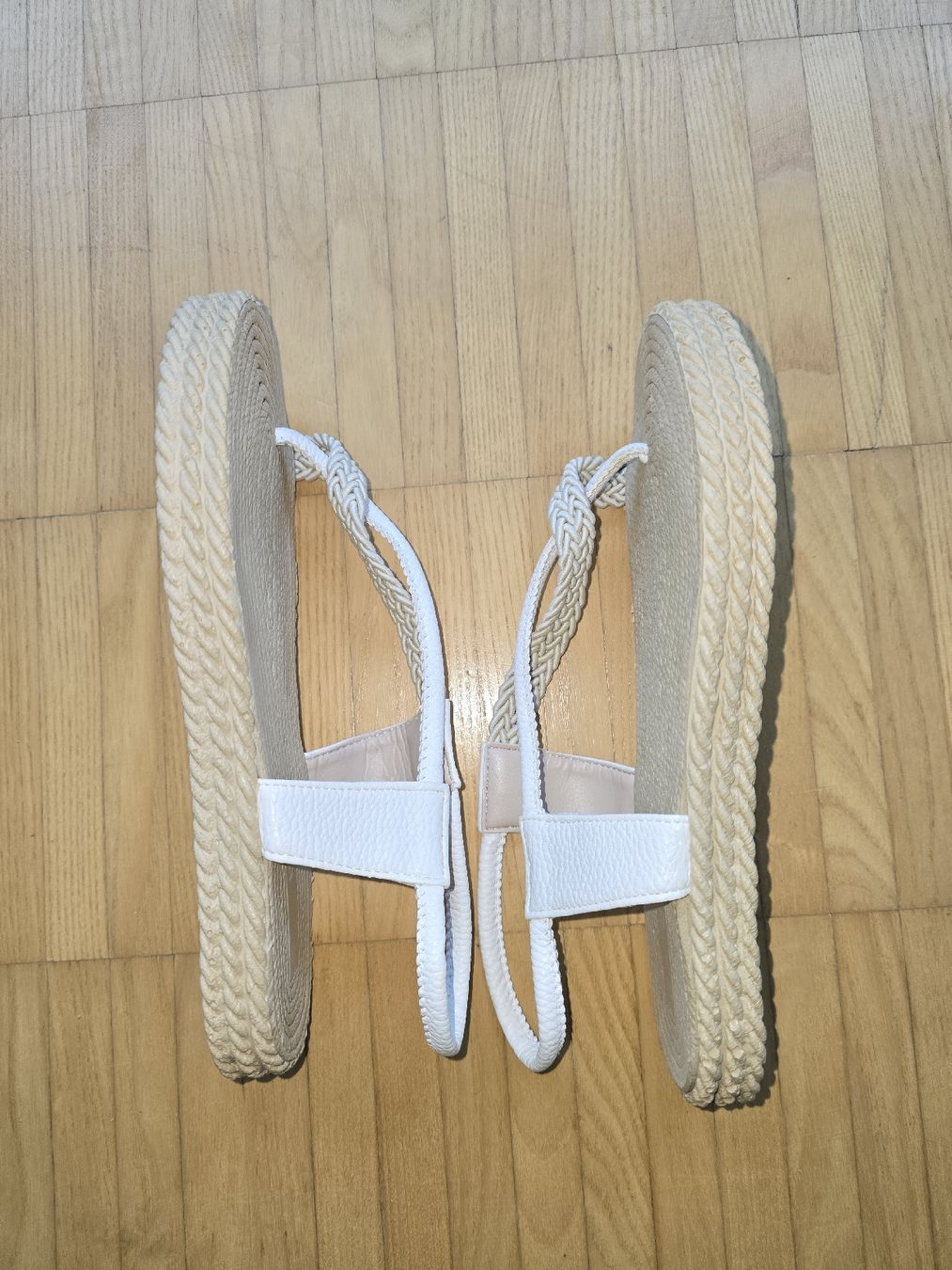 Scarpe da donna: Sandalen, Grösse 37 – Usato da St. Gallen venduto da A.W.128 3