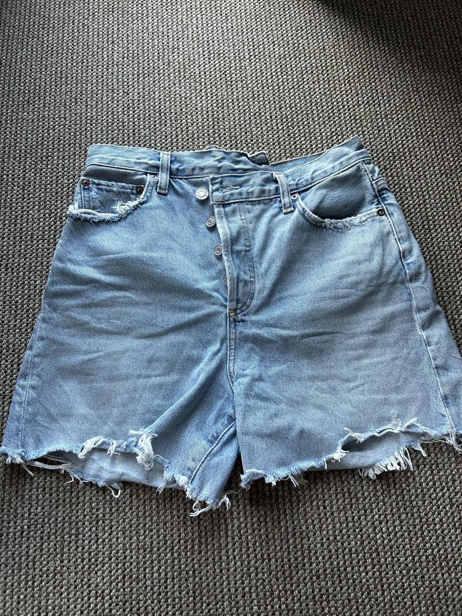 Agolde Jeans: Agolde Shorts 25 – Gebraucht aus Zürich von cos_b629