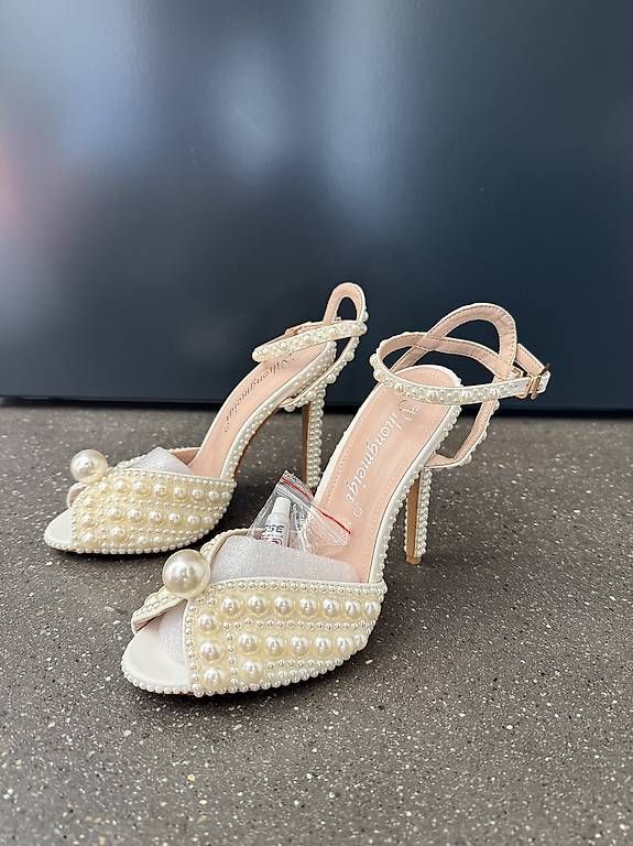 Damenschuhe: Brautschuhe / high heels Gr.38 – Neu und originalverpackt aus Ruswil von ale_vm9r