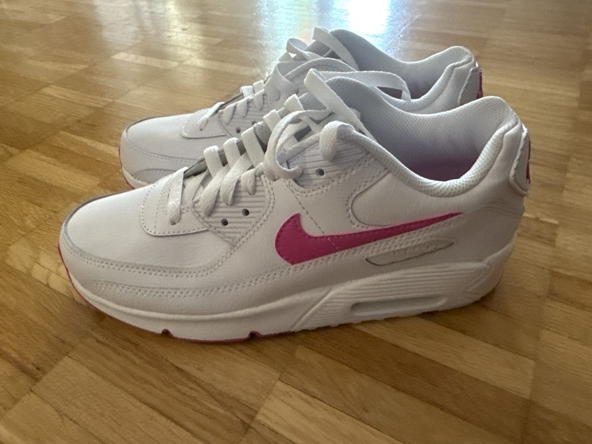 Nike Chaussures femmes: Nike Air Max 90 neu und original  – Neuf avec emballage d'origine à Sisseln AG par Gommibaerli87 3