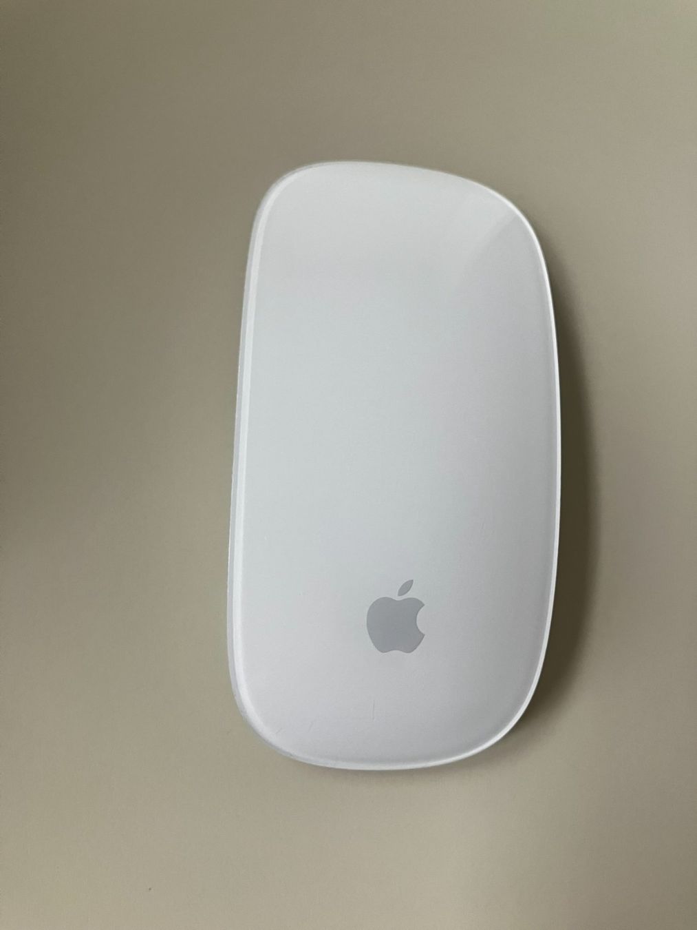 Apple Maus: Apple Magic Mouse 2 / A1657 / EMC 2923 – Gebraucht aus Meisterschwanden von Discus0