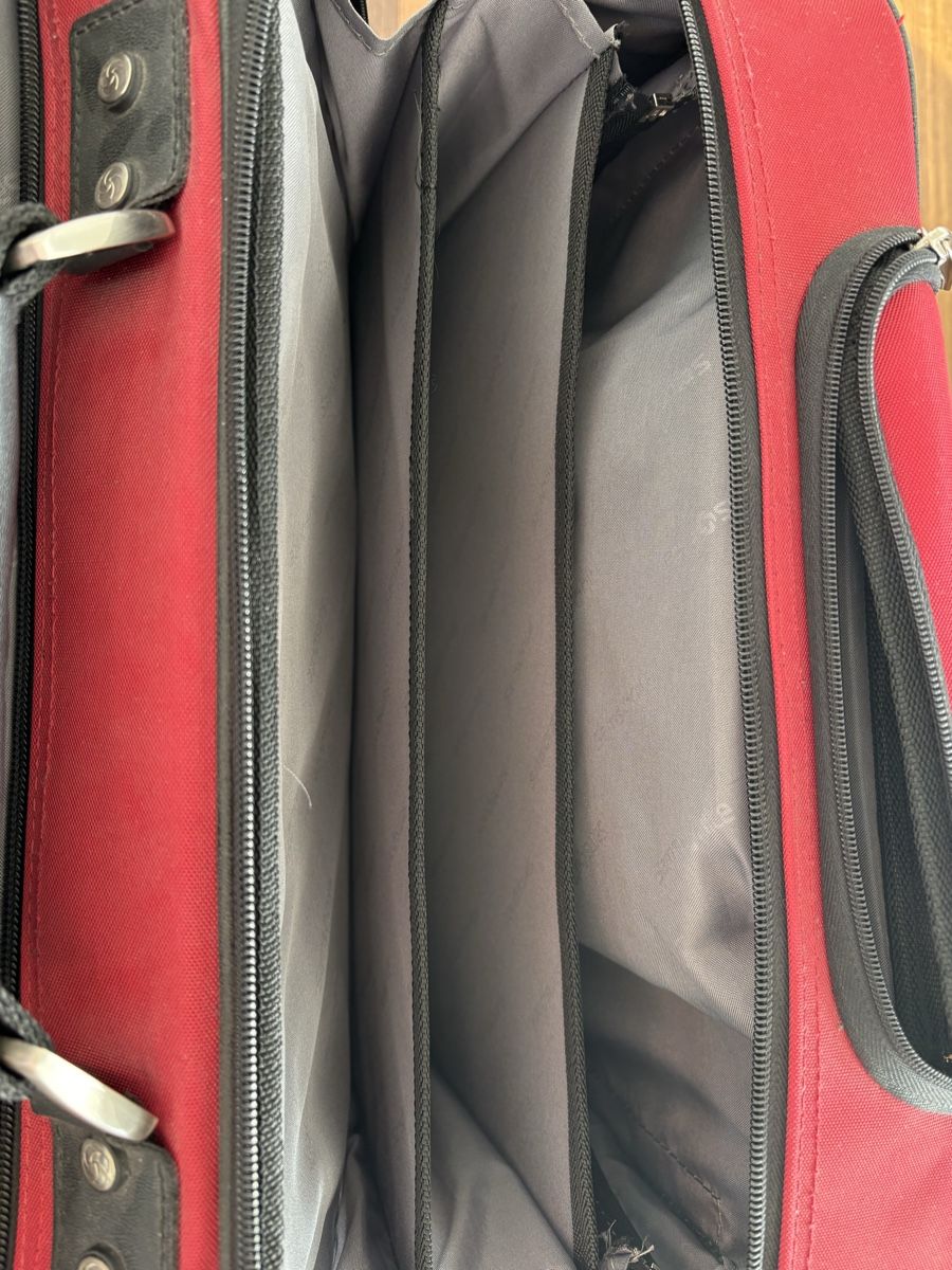 Koffer & Taschen: Laptop-Rollkoffer – Gebraucht aus Uerikon von nk013 2