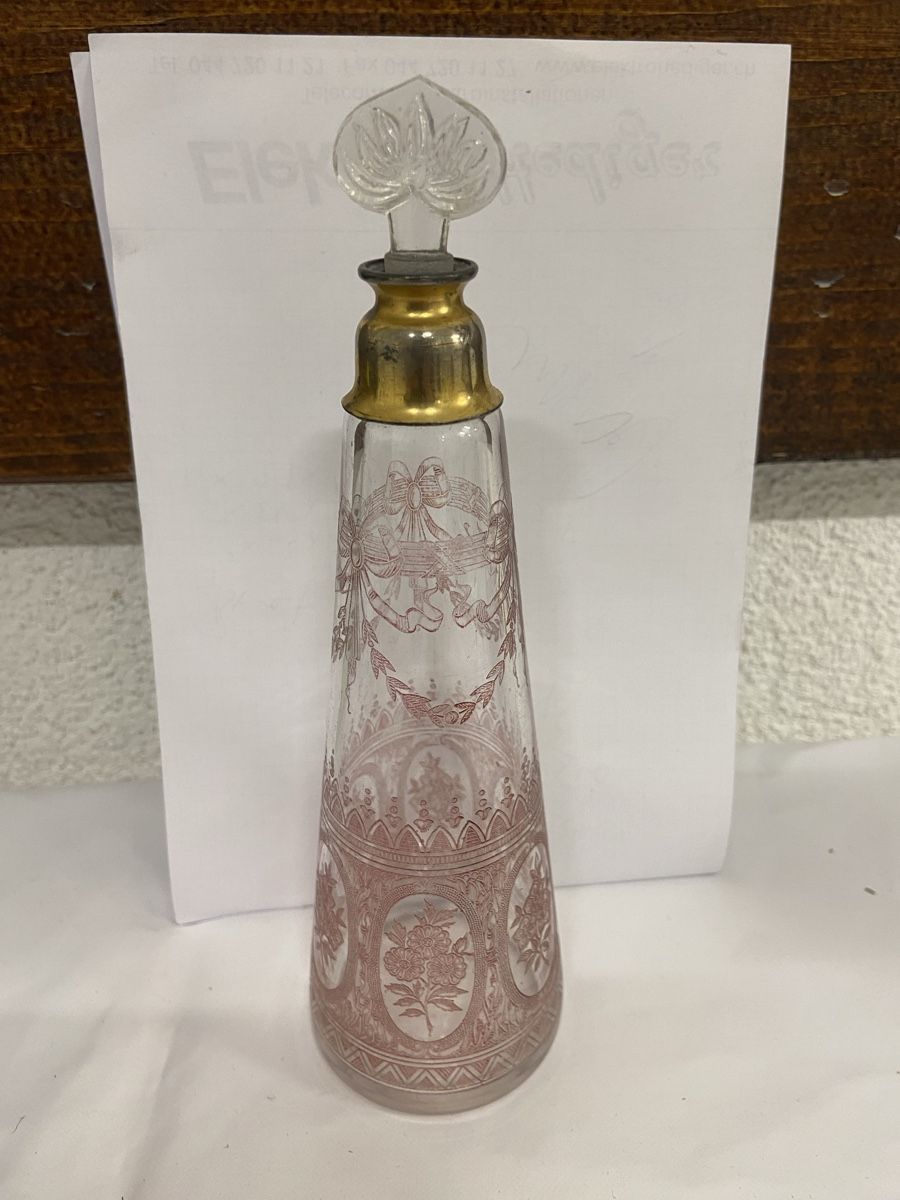 Baccarat Flacons: MF BACCARAT DUFTFLASCHE  – Gebraucht aus Dietikon von brocki-eyra