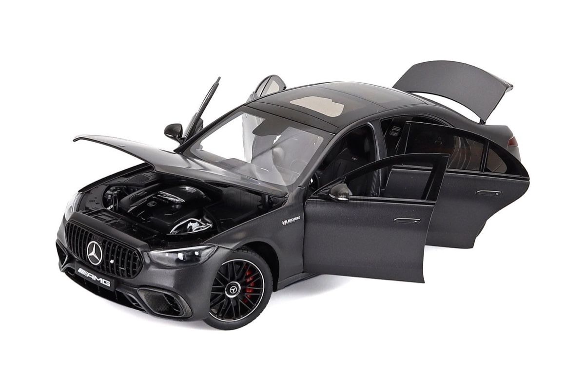 Mercedes-Benz Modellini d'auto: 1:18 Mercedes-Benz S63 AMG E Performance – Nuovo e nell'imballaggio originale da Baar venduto da Cai 1