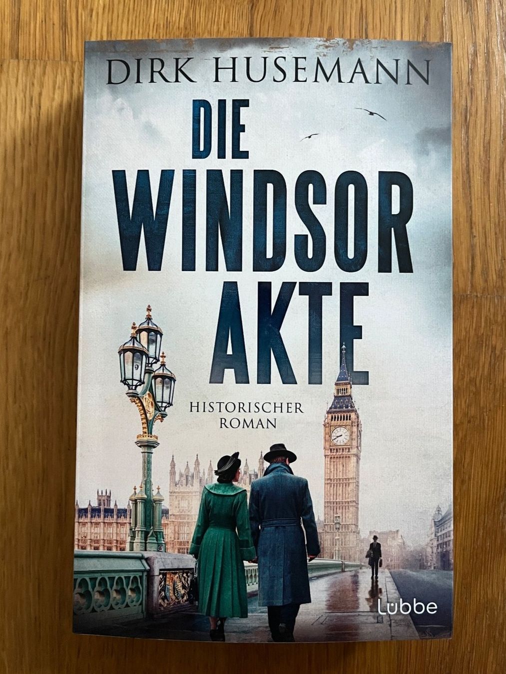 Livres: Taschenbuch "Die Windsor Akte" von Dirk Husemann – D'occasion à Grosswangen par Vita500