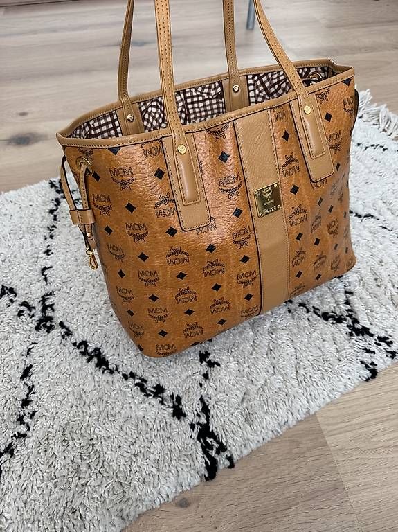 Mcm Borse da donna: Original MCM Liz Wendeshopper In Visetos – Usato da Buchs ZH venduto da crazyhandbaggirl123 1