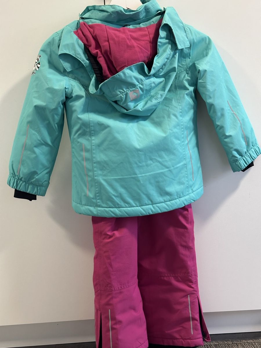 Completi: Skianzug Trevolution Gr 104 – Usato da Lupsingen venduto da New-Haven 2