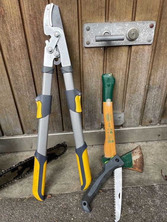 Lot Garten Werkzeug Schlauch Motorsäge Kabel Beil Eimer Sack Kaufen