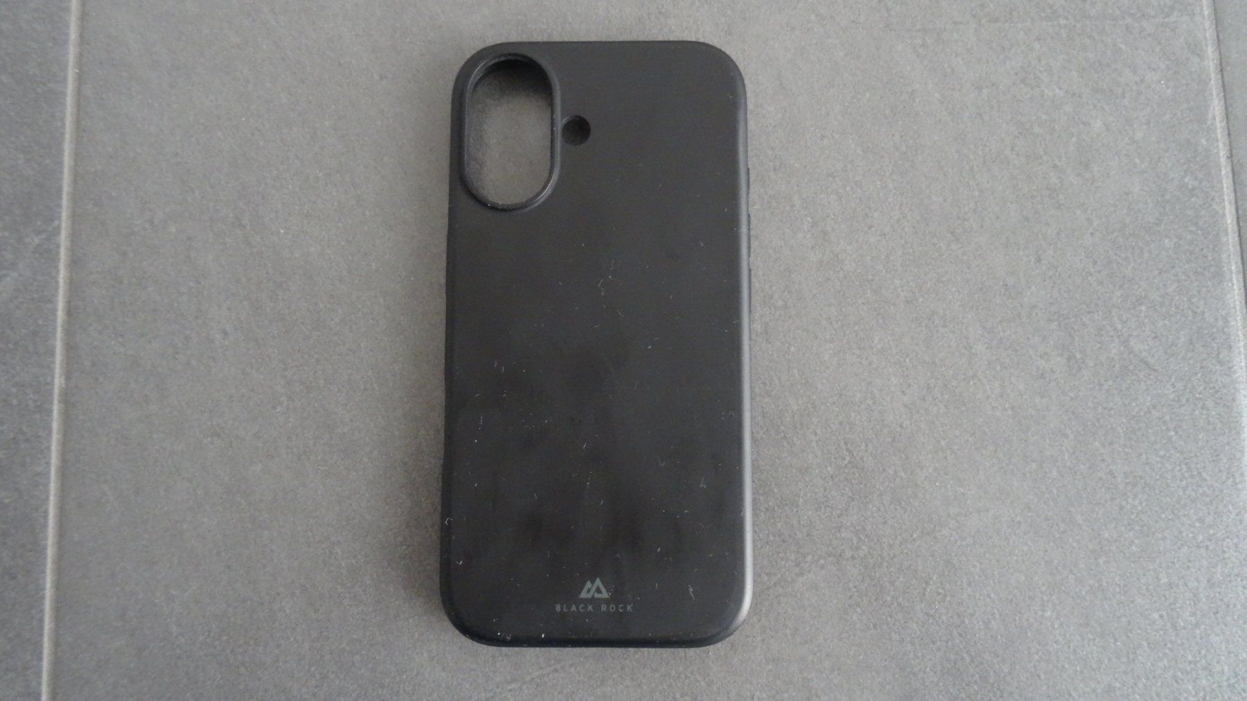 Apple Cover & Protezioni schermo: Black Rock Mag Urban Case iPhone 16 – Usato da Beinwil am See venduto da den_p9db