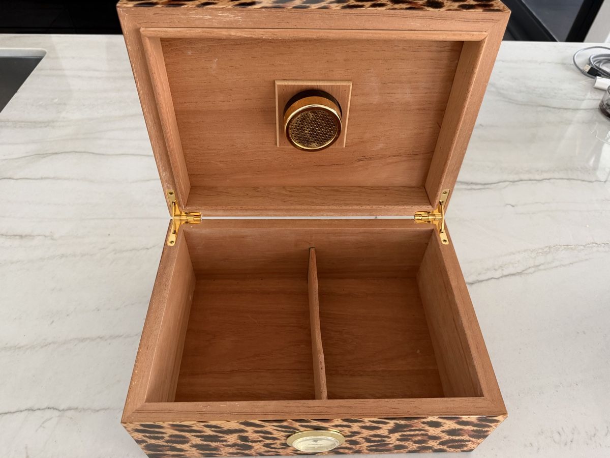 Humidor per sigari: Humidor Leopard – Nuovo (secondo la descrizione) da Safenwil venduto da Corahund 4
