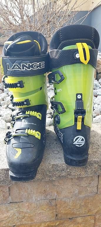 Scarpe da uomo: Souliers de ski homme  – Usato da Montbrelloz venduto da lodoud