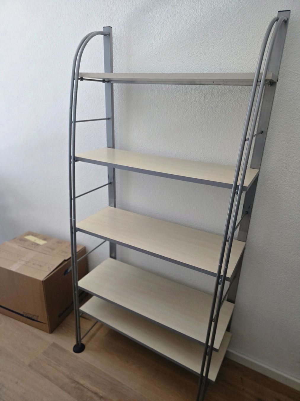Étagères: Regal mit 5 Brettern Metall Holzoptik gebraucht – D'occasion à Cham par mar_7xjb 1