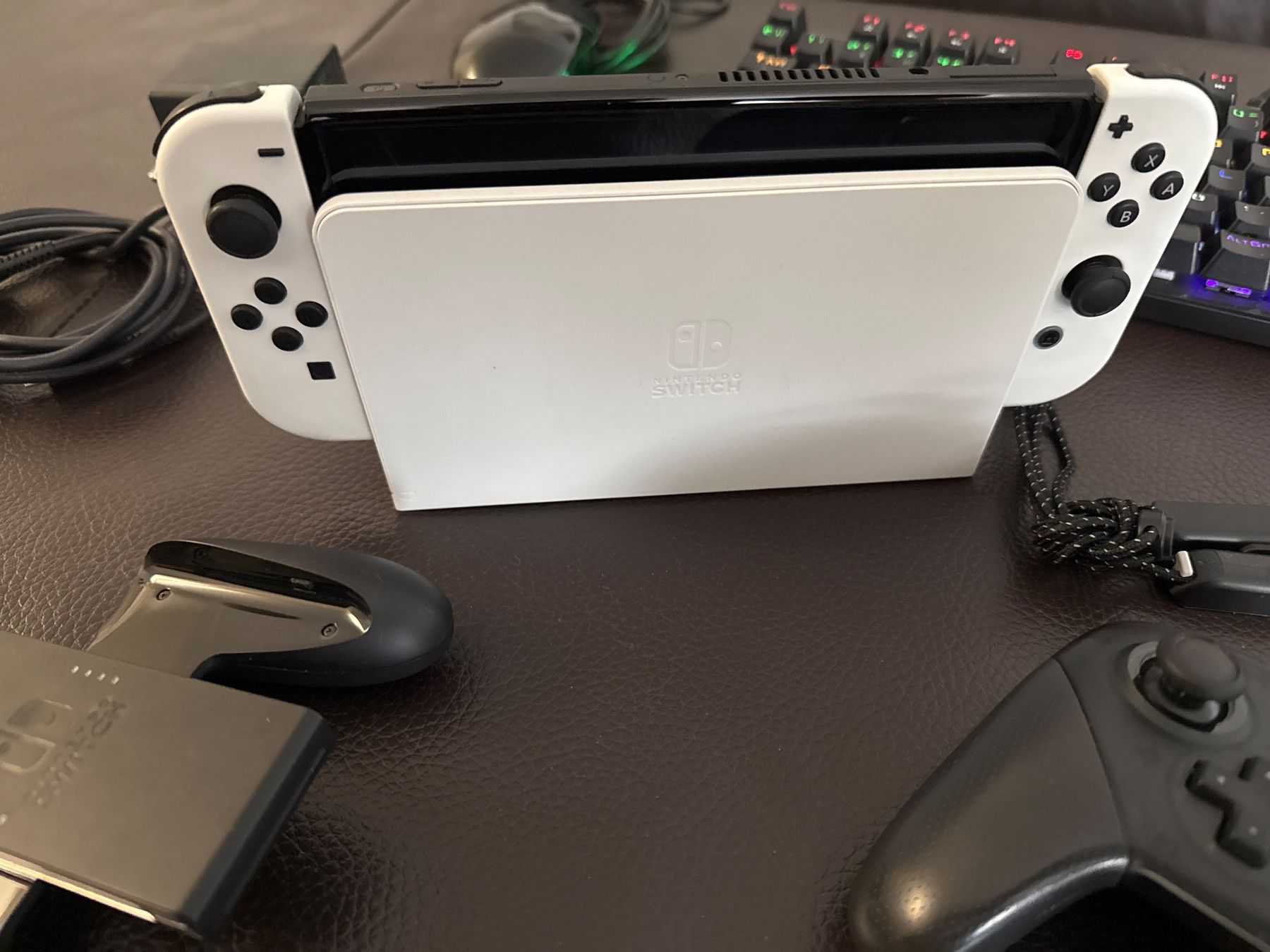 Nintendo Console: Nintendo  Switch Led – Usato da Zug venduto da Jm2005 3