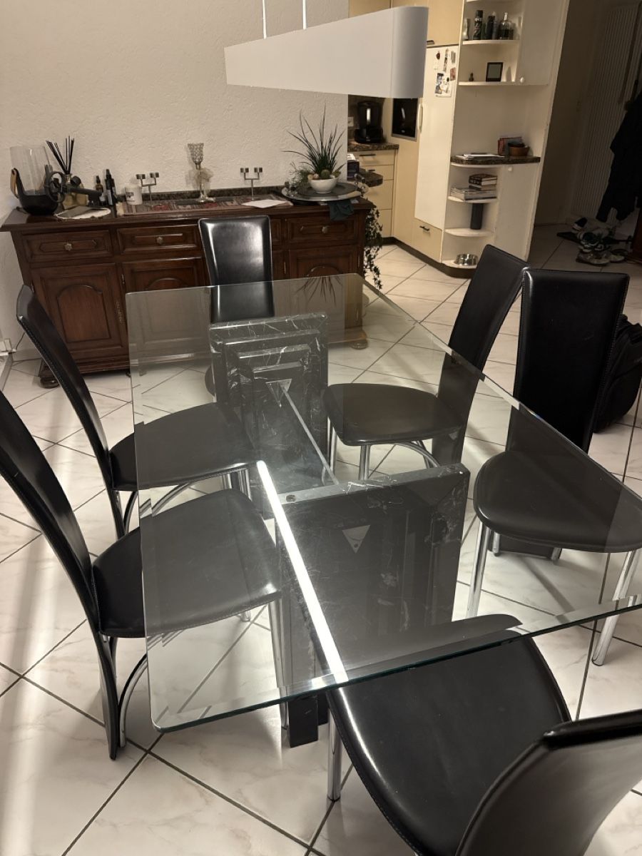 Tische: Esstisch Glas mit 7 Lederstühlen – Gebraucht aus Adligenswil von cha_vqn5 1