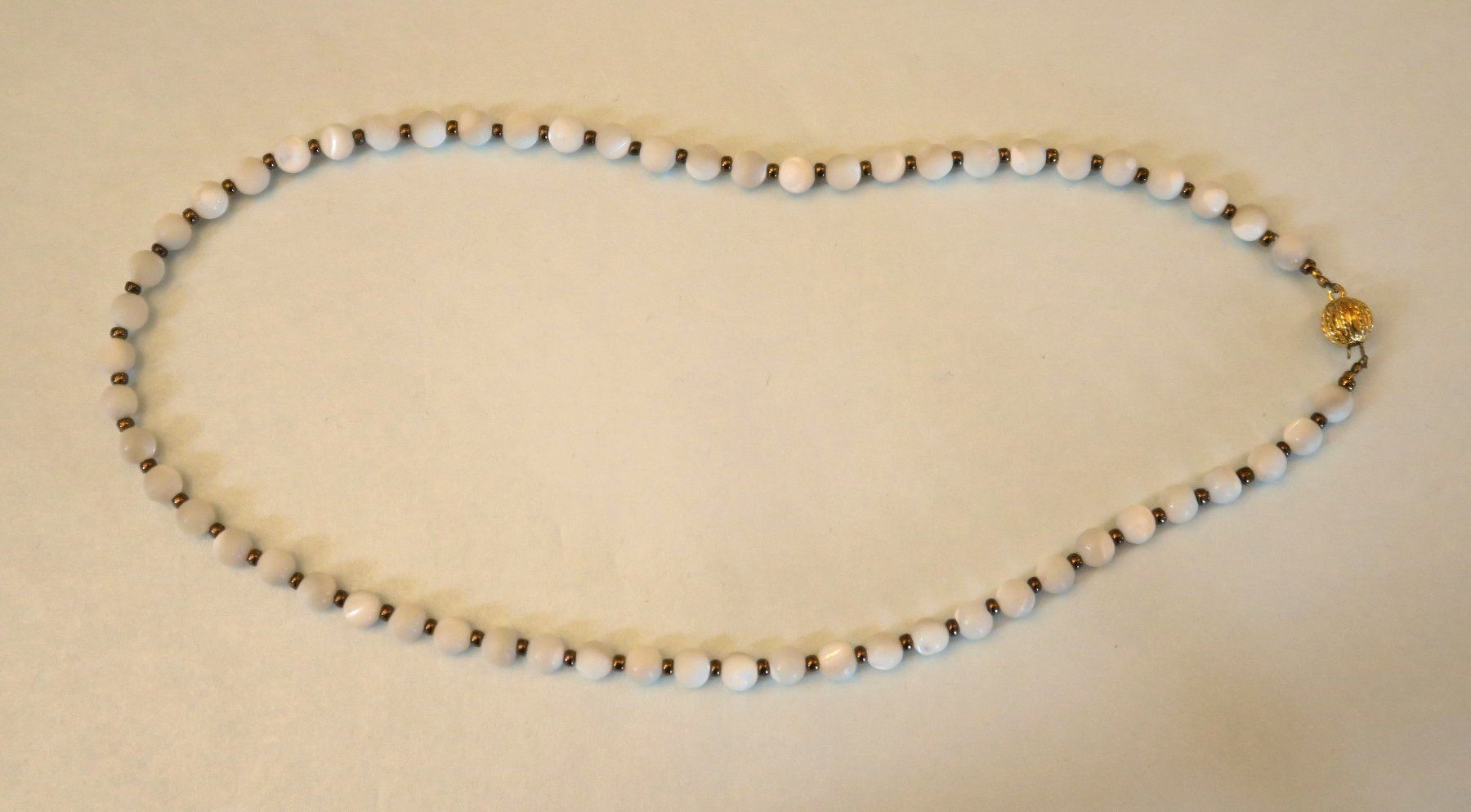 Colliers: Perlmutt Perlenkette mit Glasperlen – D'occasion à Brittnau par marlenestone 4