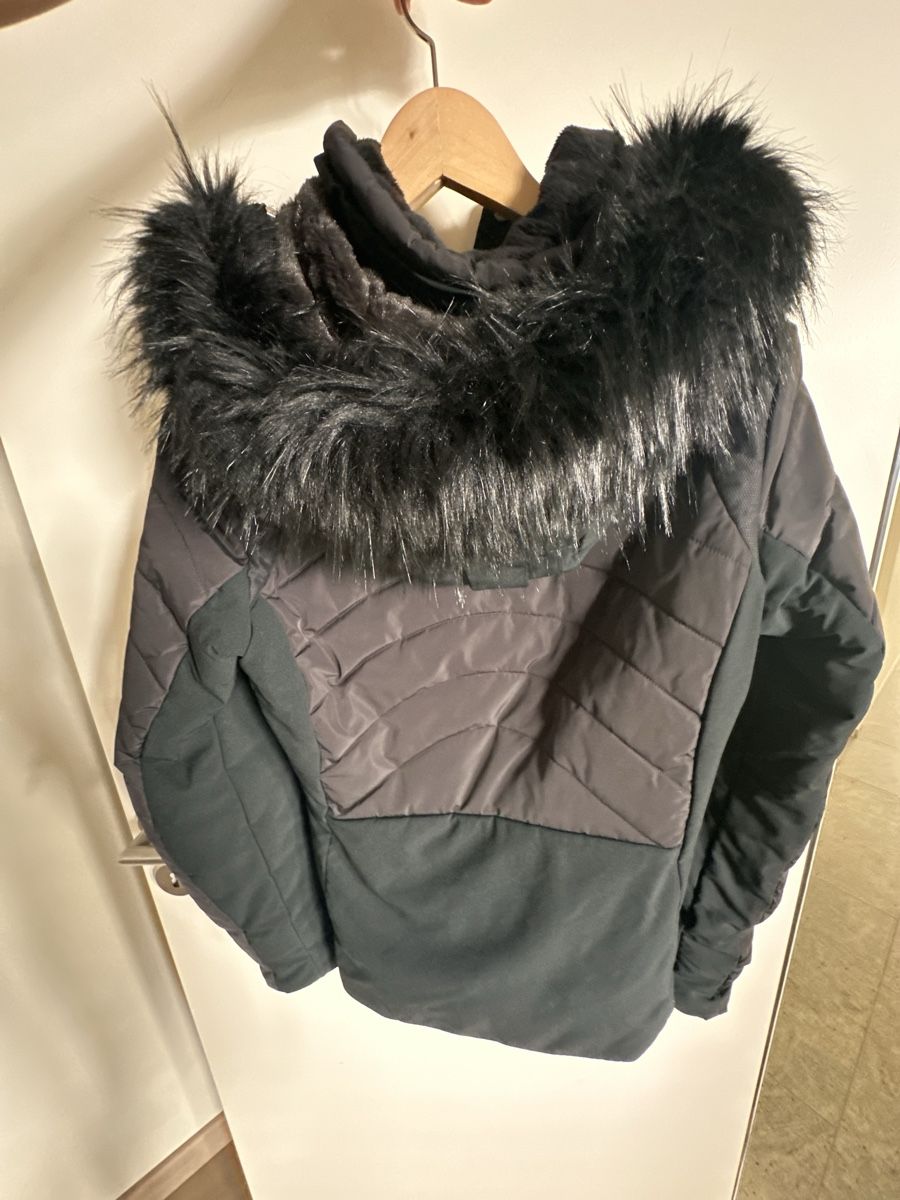 Luhta Giacche: Luhta skijacke schwarz size 36 – Usato da Meilen venduto da tan_v628 1