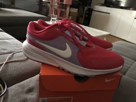 Nike Dynamic, Grösse 40, Nagel Neue Top Model !
