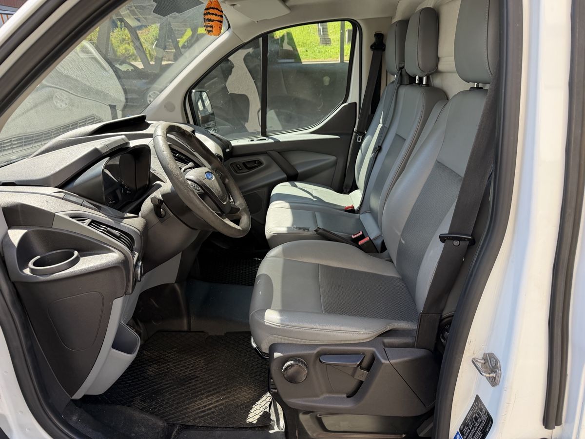 Ford Veicoli commerciali: Ford Transit Custom 2.2 Diesel – Usato da Luzern venduto da Domgjoni_Benz 4
