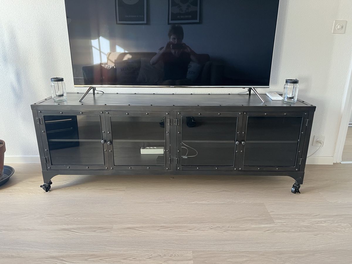 Kare TV Möbel: Mobile TV industrial Style – Gebraucht aus Comano von Sandritti
