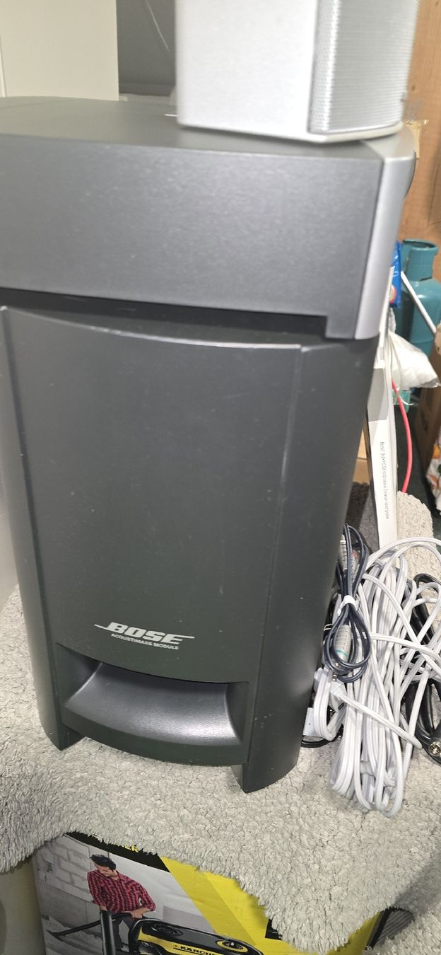 Bose Home Cinema: Bose 3-2-1 Dvd Home Ent System – Usato da Adlikon b.Regensdorf venduto da Gan500W 2