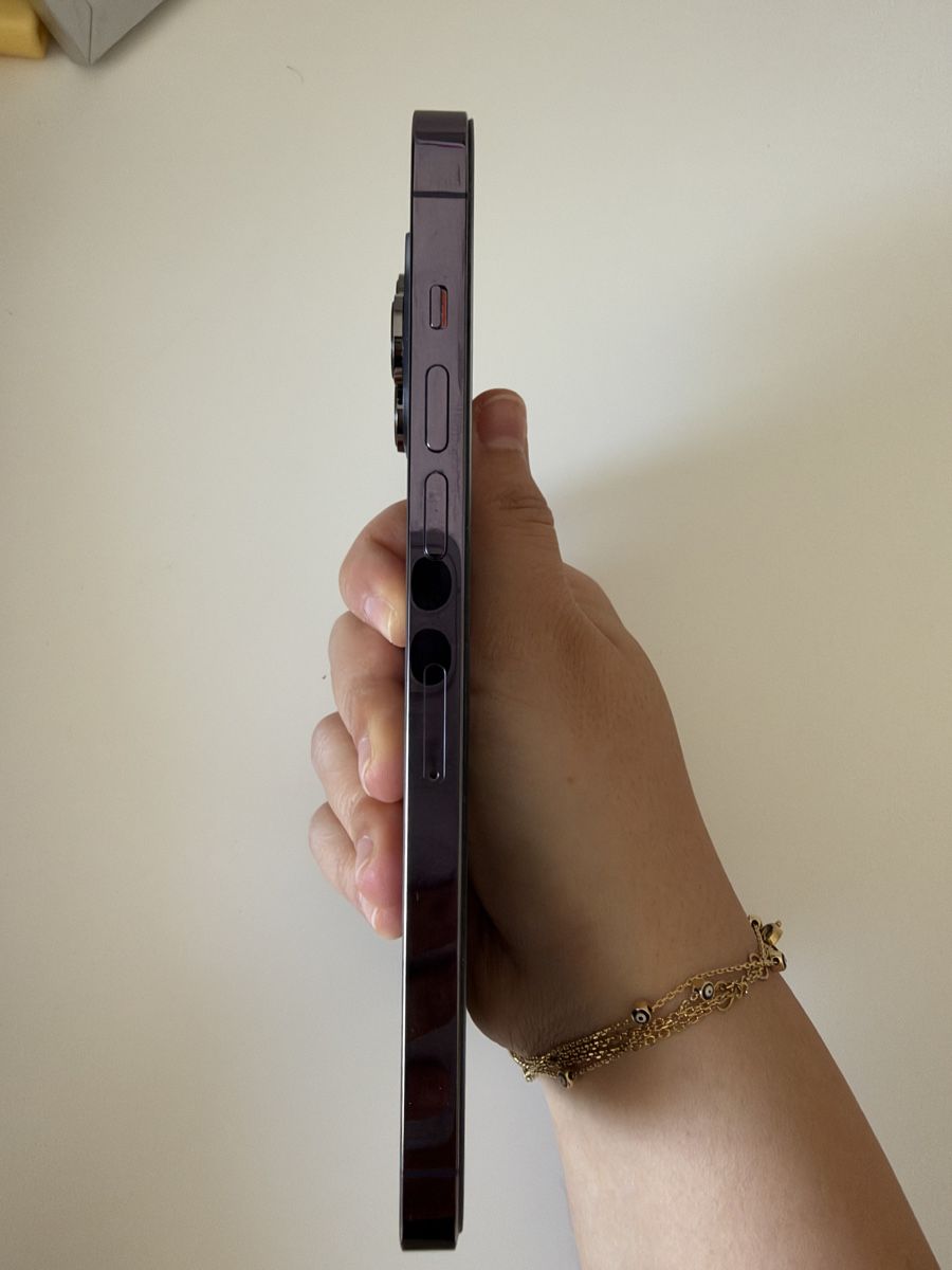 Apple Telefoni cellulari / Smartphones: Iphone 14 Pro Max – Nuovo (secondo la descrizione) da Zollikofen venduto da dad_y9xm 1