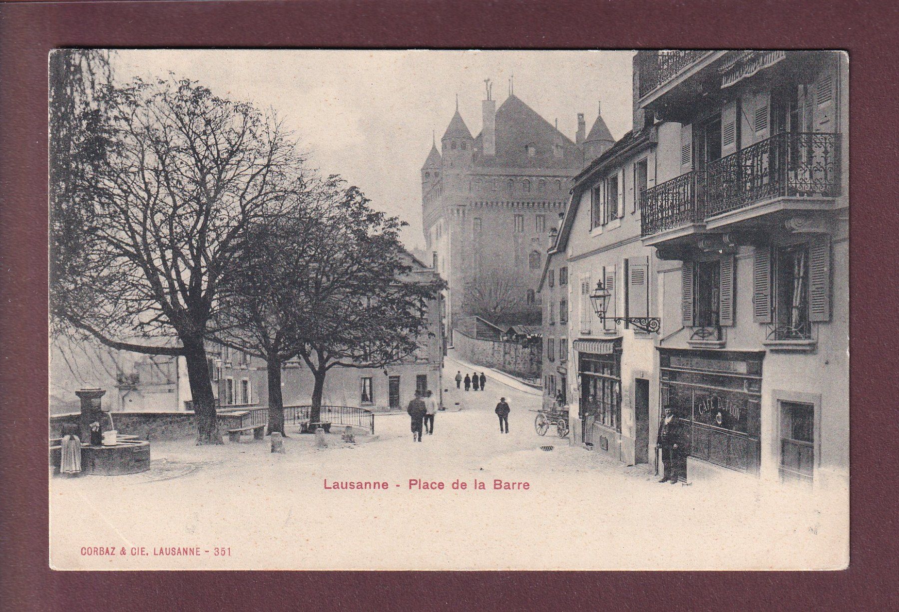 Cartoline postali: LAUSANNE - Place de la Barre – Usato da Pully venduto da nicecards