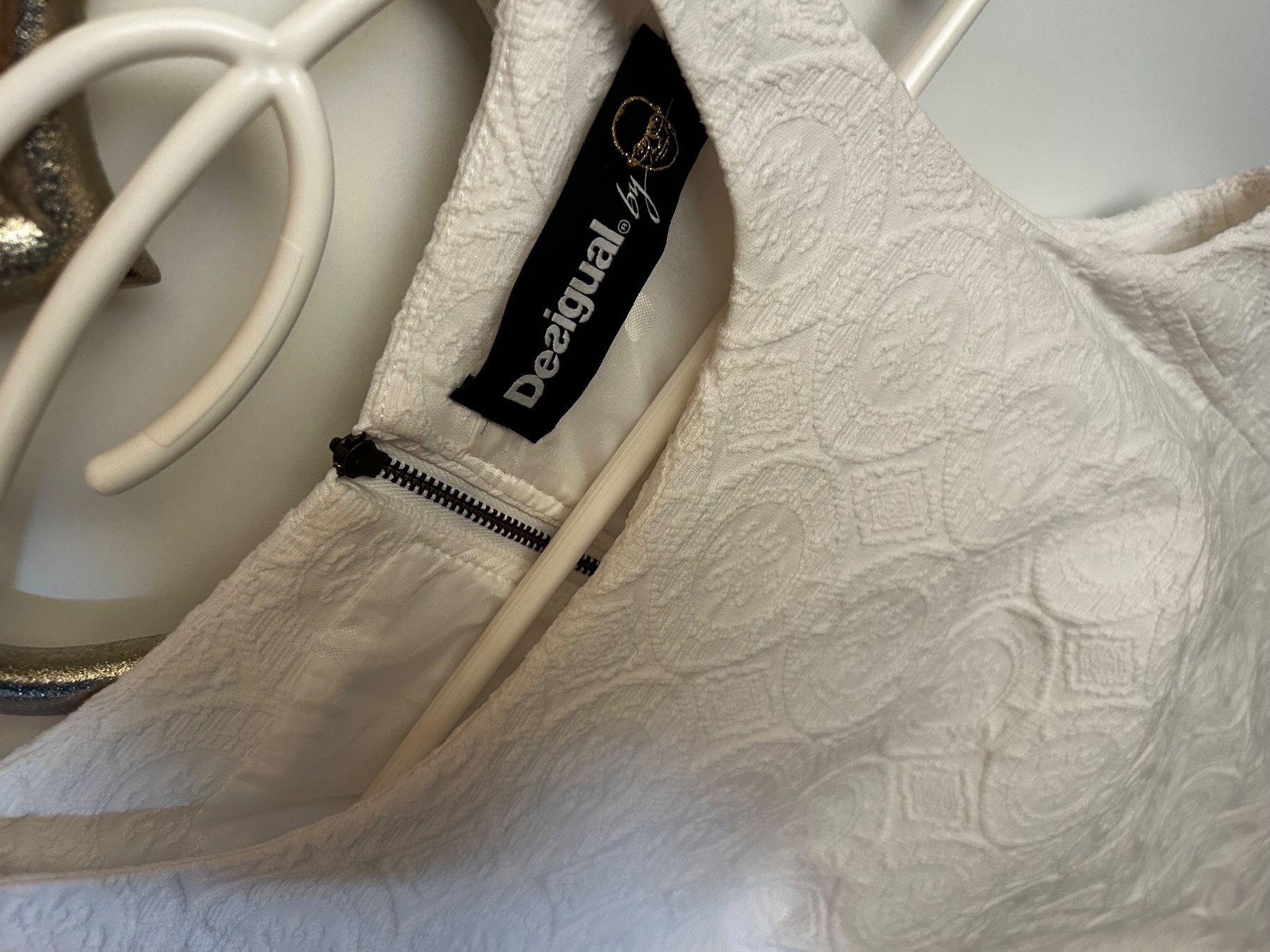 Desigual Vestiti: Desigual Sommerkleid Weiss gr 36 – Usato da Scherz venduto da Mandarine8 1
