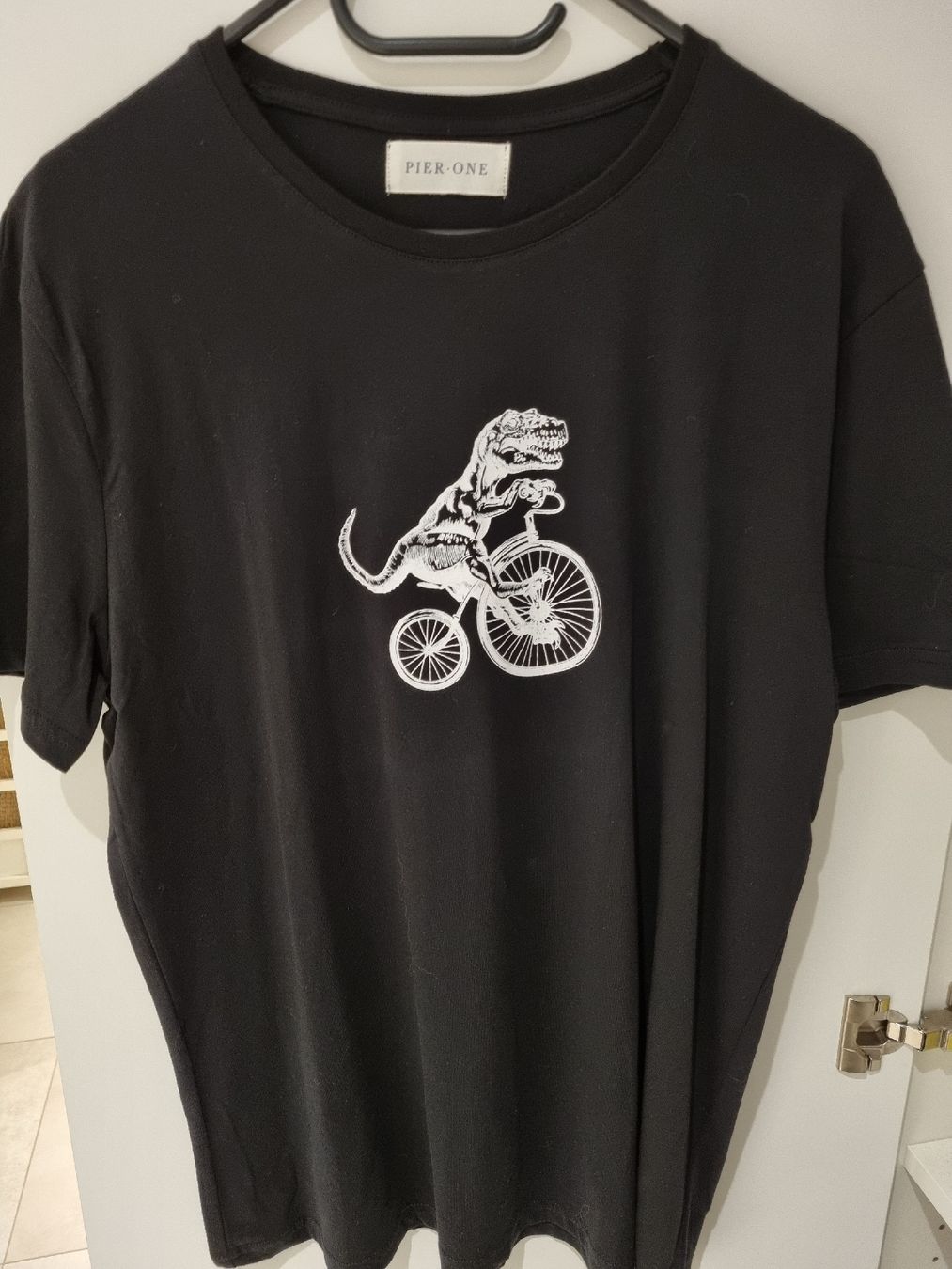 T-shirt: T-shirt Dinosaurier – Usato da Bülach venduto da cf96