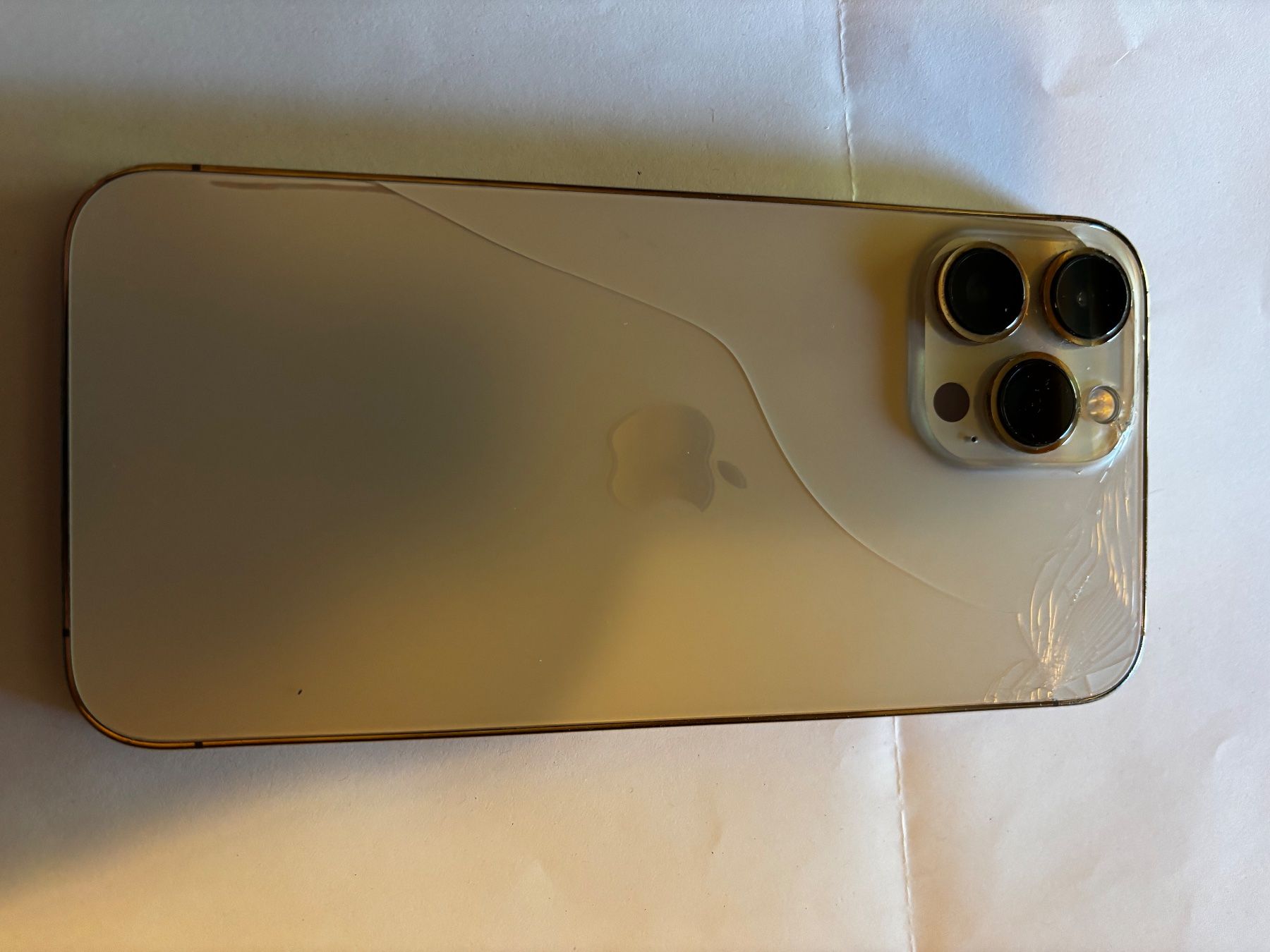Apple Handys / Smartphones: Iphone pro max 13 – Gebraucht aus Gwatt (Thun) von Moritz2005 1