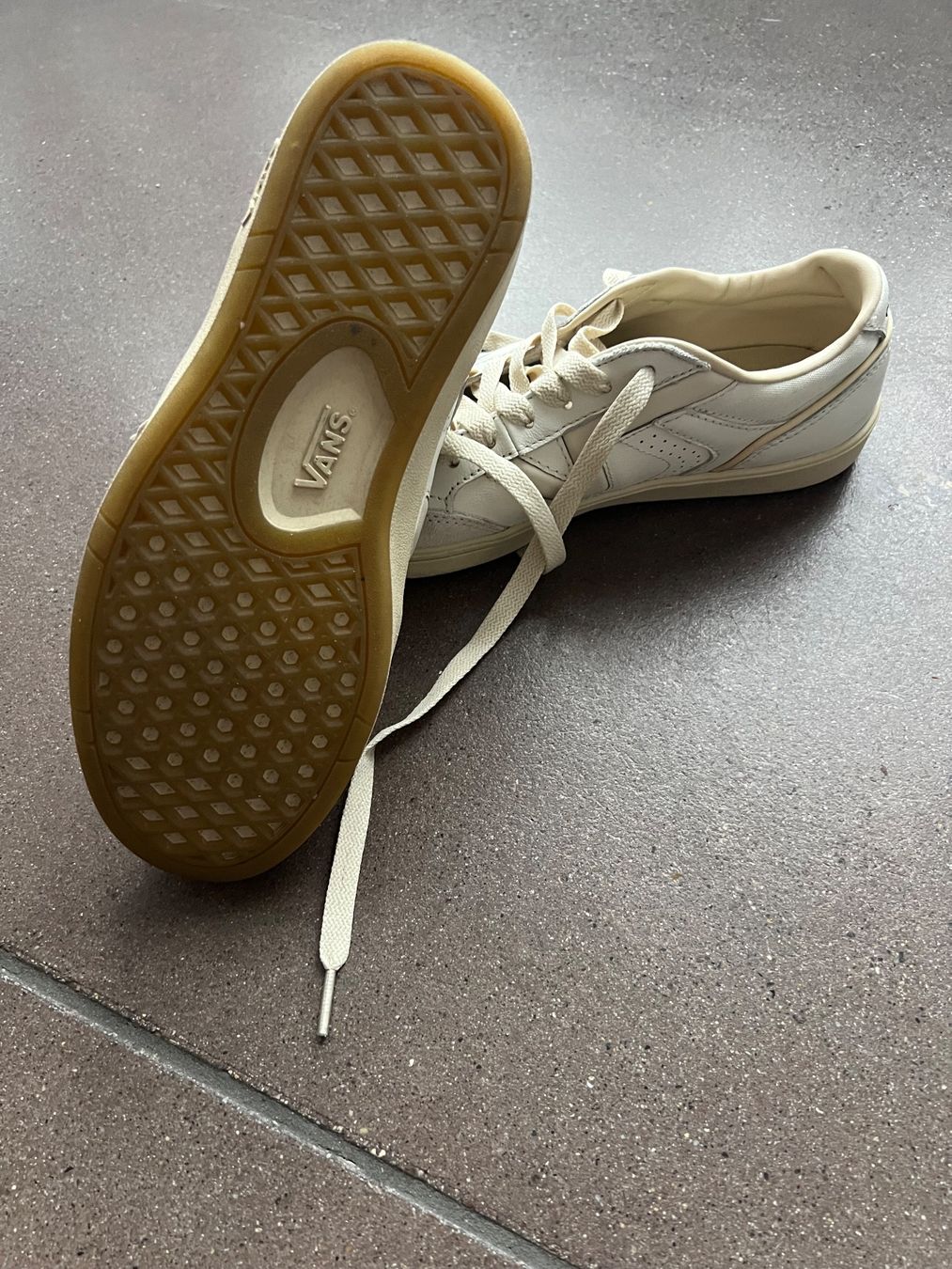 Vans Scarpe da uomo: Vans Lowland Cream/Beige – Usato da Frauenfeld venduto da sergeant_pepper 2