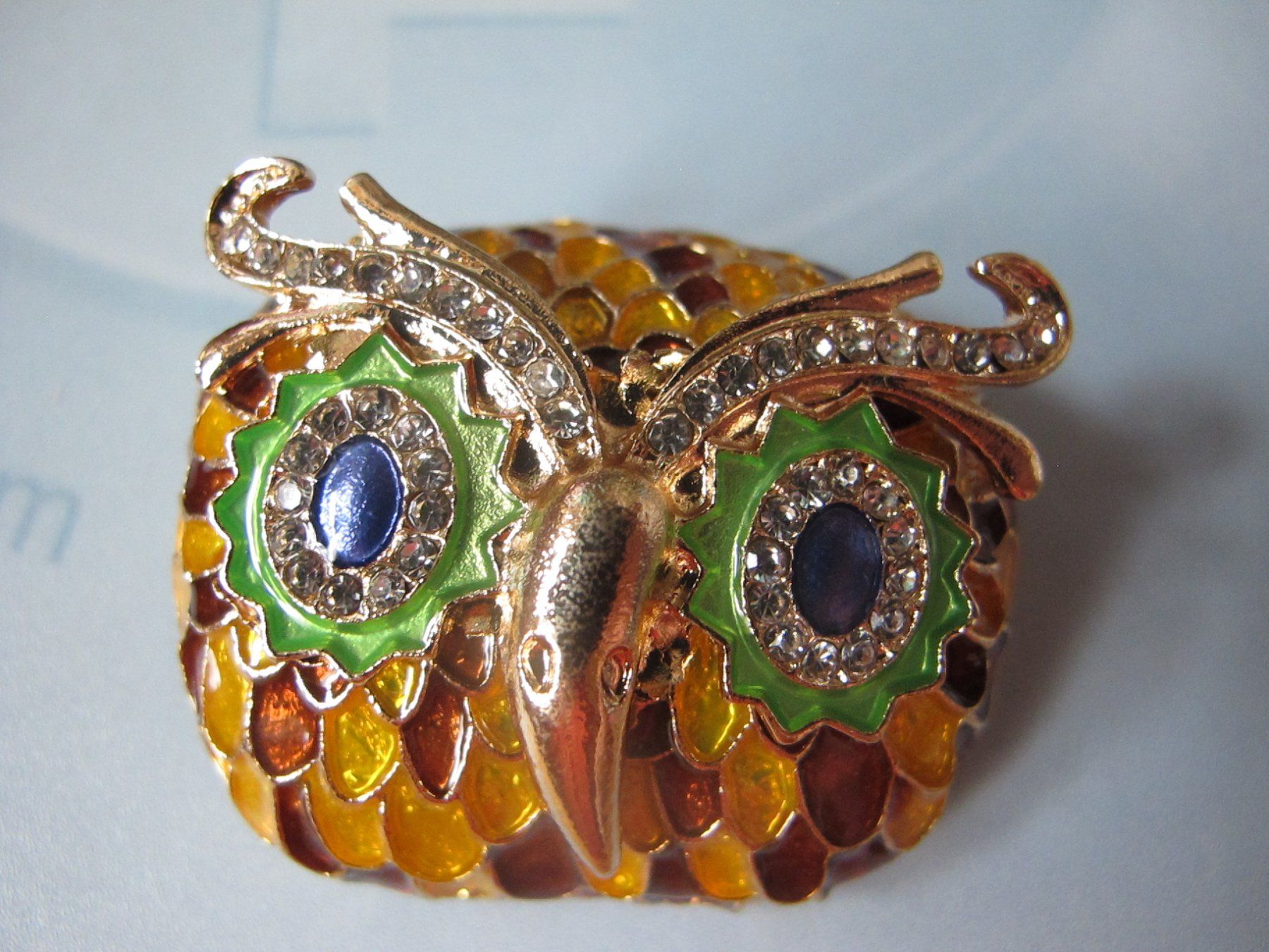 Broschen & Nadeln: Elegante  Brosche Eule mit Strass, goldfarben! – Neu (gemäss Beschreibung) aus Löhningen von Chimae67 1