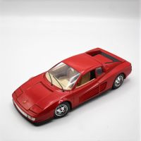 Modellauto FERRARI Testarossa (1984) 1:18
