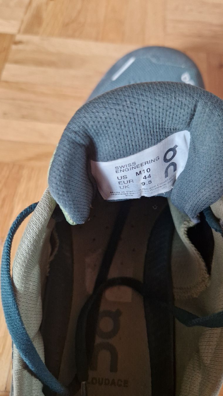 On Scarpe da uomo: On Running Cloudace, Gr. 44 – Usato da Morschach venduto da schadrian 1