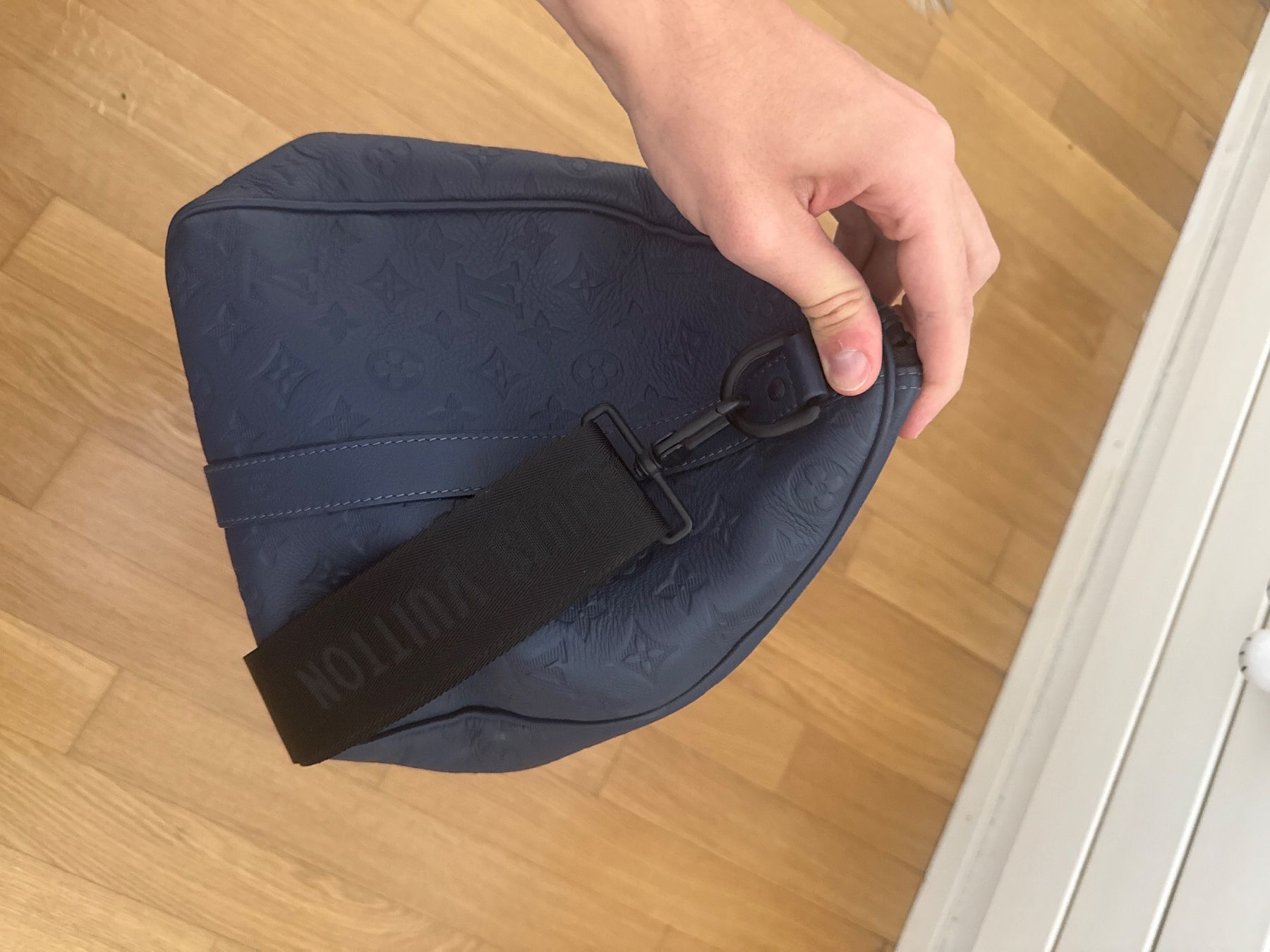 Louis Vuitton Borse: Louis vuitton keepall 50 blue leather 2025 – Usato da Glattbrugg venduto da ssi_ddj2 2