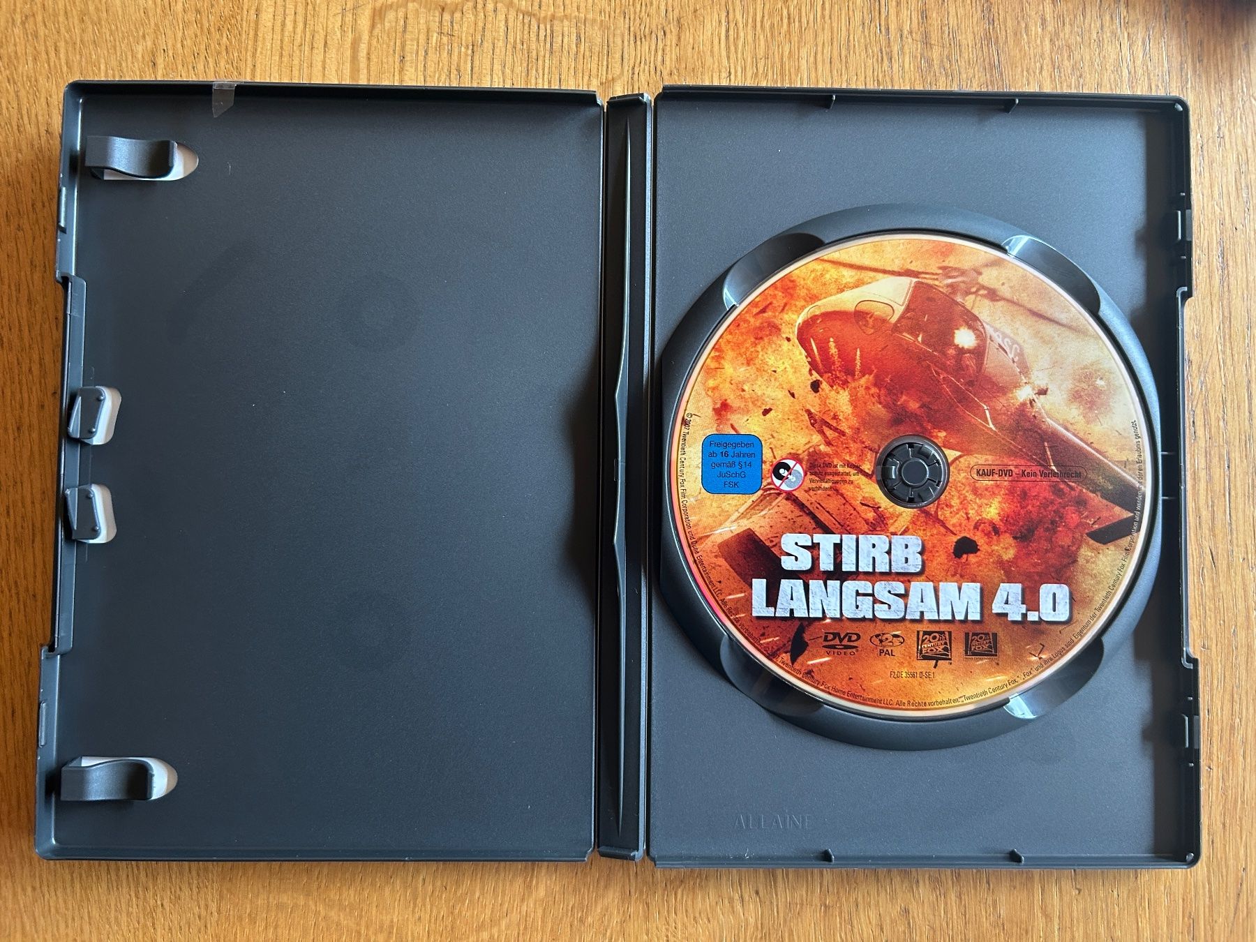 Tutti i DVDs: Stirb Langsam 4.0 (Bruce Willis) – Usato da Urnäsch venduto da Winterzauber12 2