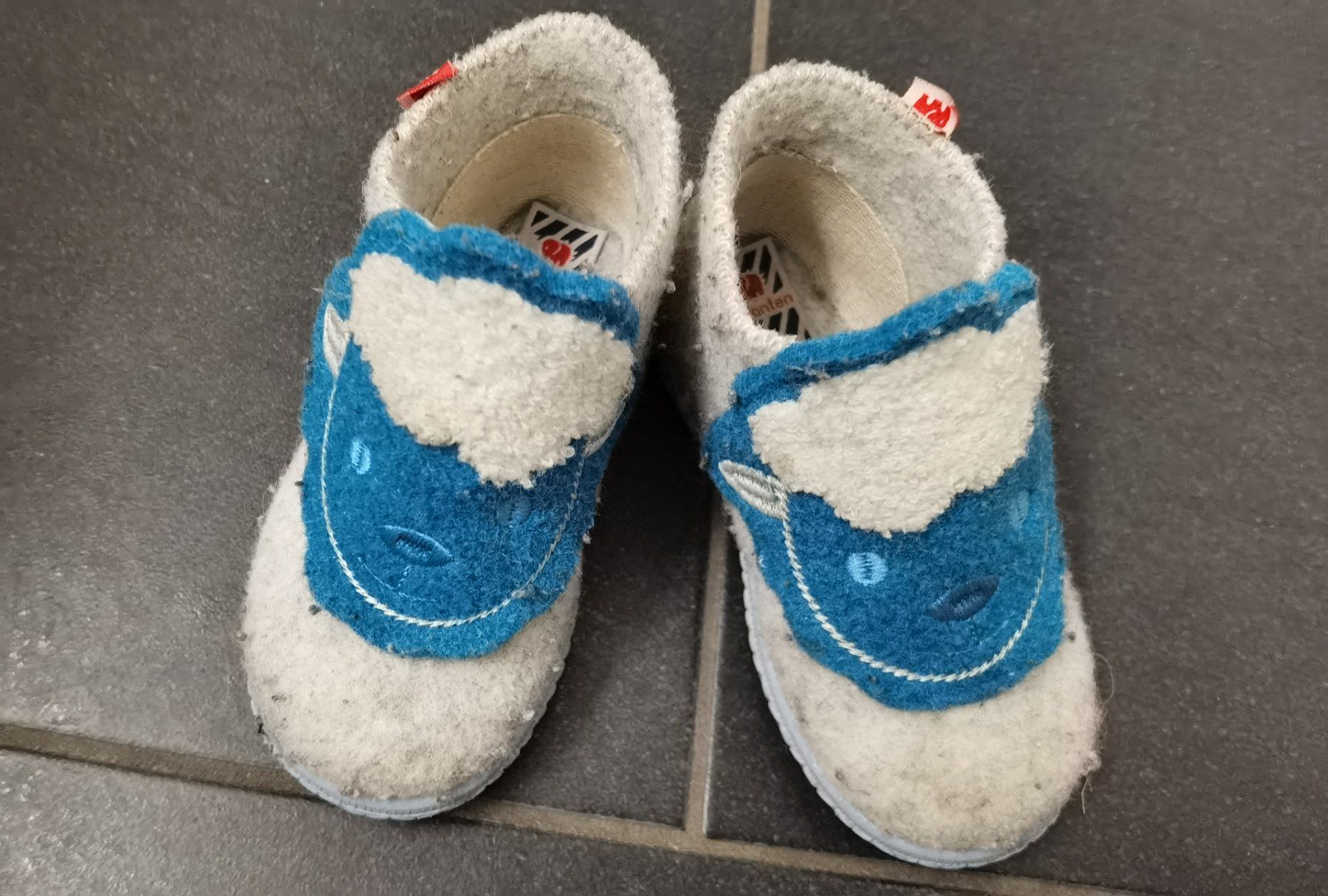 Elefanten Scarpe per ragazzi: Kinder Hausschuh(wool) Gr. 21 Elefanten – Usato da Oensingen venduto da jia_gs8g