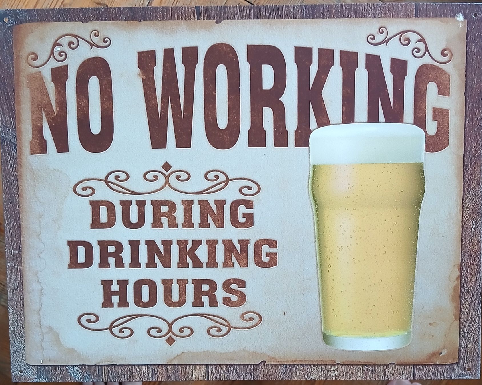 Lavagne: Beers . No working during drinking hours  – Nuovo e nell'imballaggio originale da Lausanne venduto da Soulbrother