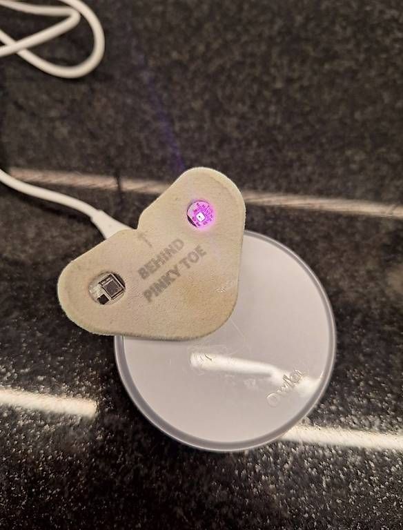 Babyphones: Owlet Smart Sock 3 mit komplett neuem Sensor – D'occasion à Uitikon Waldegg par jul_tq2d 3