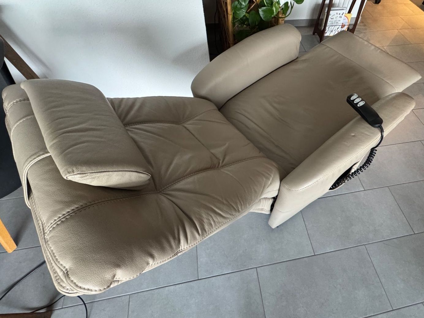 Fauteuils: Relaxsessel mit Aufstehhilfe – D'occasion à Weinfelden par rethab 2