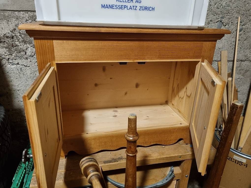 Armadi: Kinder Schrank Kommode – Usato da Boll venduto da boe_7ck5 1