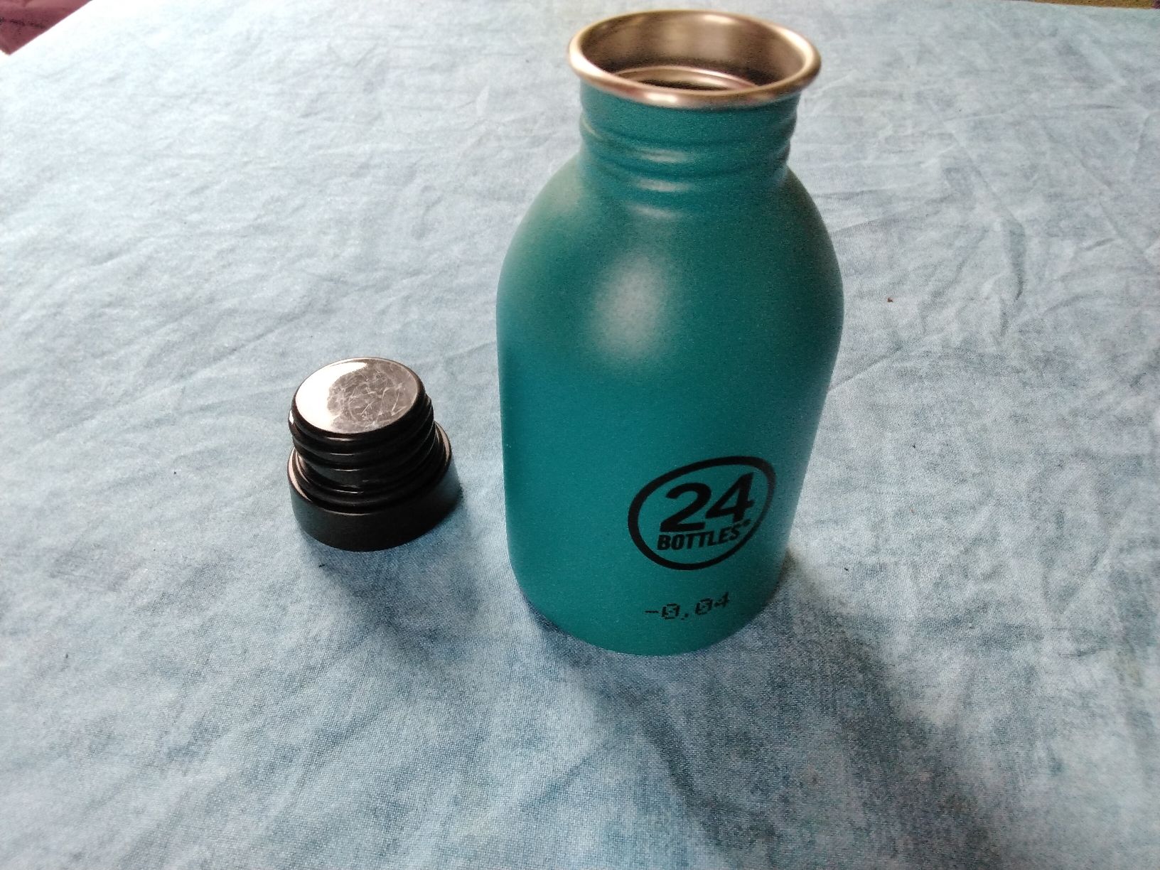 Trinkflaschen & Thermosflaschen: KLEINE ISOLIER FLASCHE – Gebraucht aus Biel/Bienne von dasi3