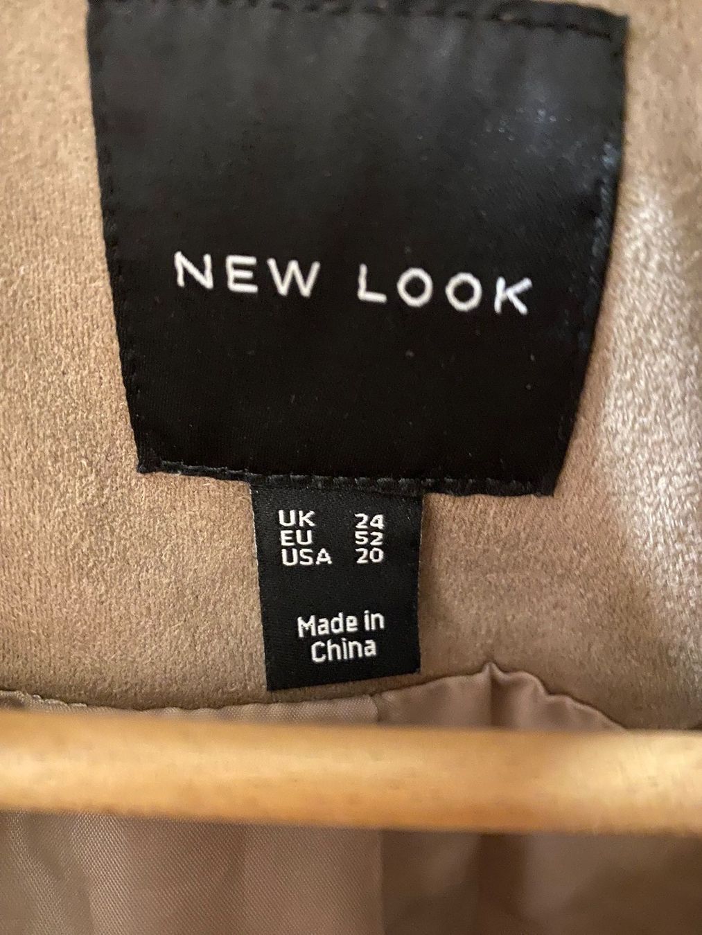New Look Jacken: New Look Jacke Wildleder-Optik beige Gr. 52 – Gebraucht aus Pratteln von a23_j2gs 9