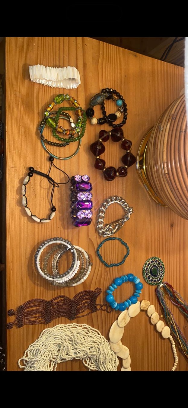 Catenine: Modeschmuck – Usato da Buch b. Frauenfeld venduto da Corina123