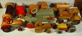 Holz Spiel Modelltraktoren