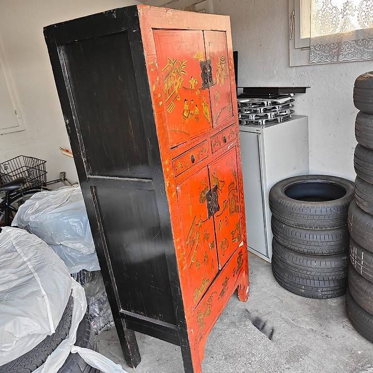 Armadi: Hand Made China Schrank – Usato da Dübendorf venduto da SLADURCE 2
