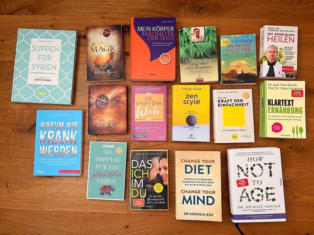 Livres: Diverse Bücher – D'occasion à Siebnen par mimaruoss