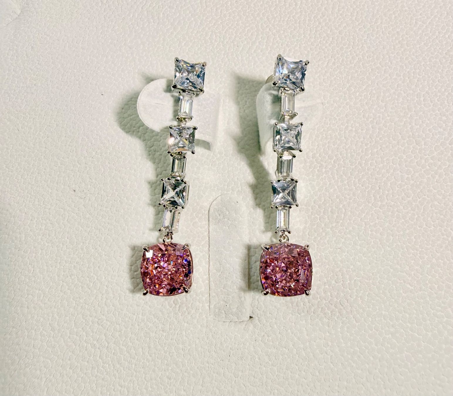 Orecchini pendenti & Orecchini a lobo: Boucles d’oreilles Althéa – Nuovo e nell'imballaggio originale da St-Maurice venduto da Sandrinette123 3