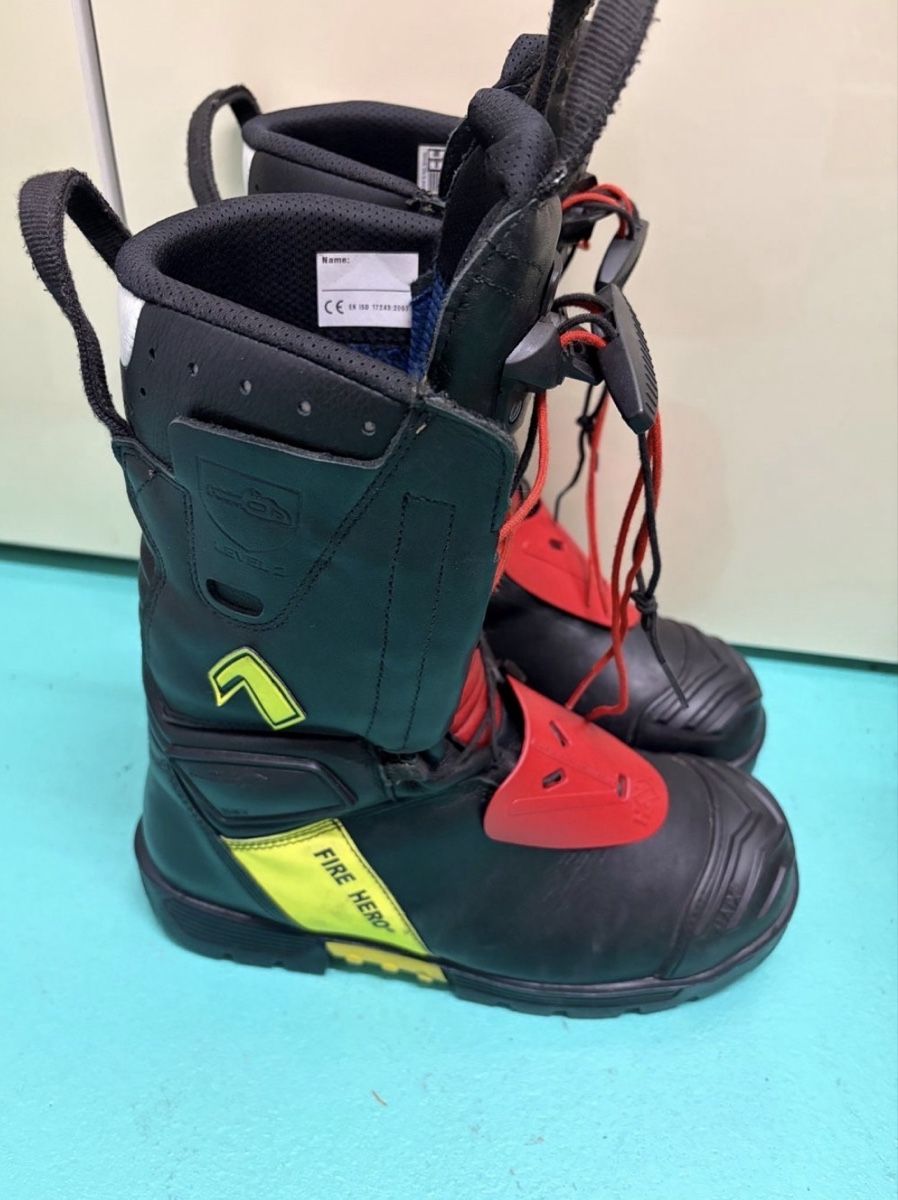 Haix Scarpe da uomo: Haix Fire Hero 2 Stiefel Grösse 42 – Usato da Eglisau venduto da swisstaurus 3